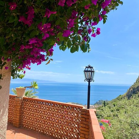 Casa Dei Sogni Taormina Bed & Breakfast Exterior foto