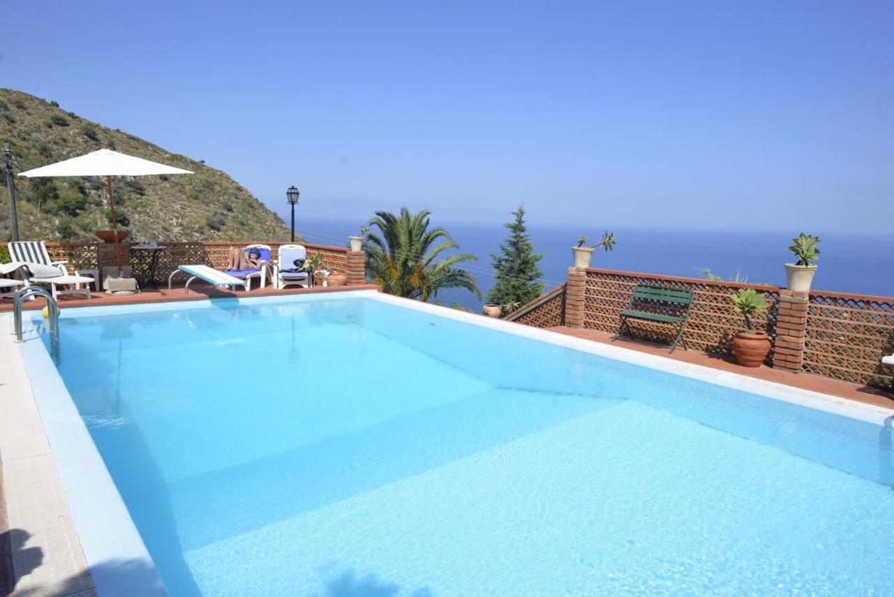 Casa Dei Sogni Taormina Bed & Breakfast Exterior foto