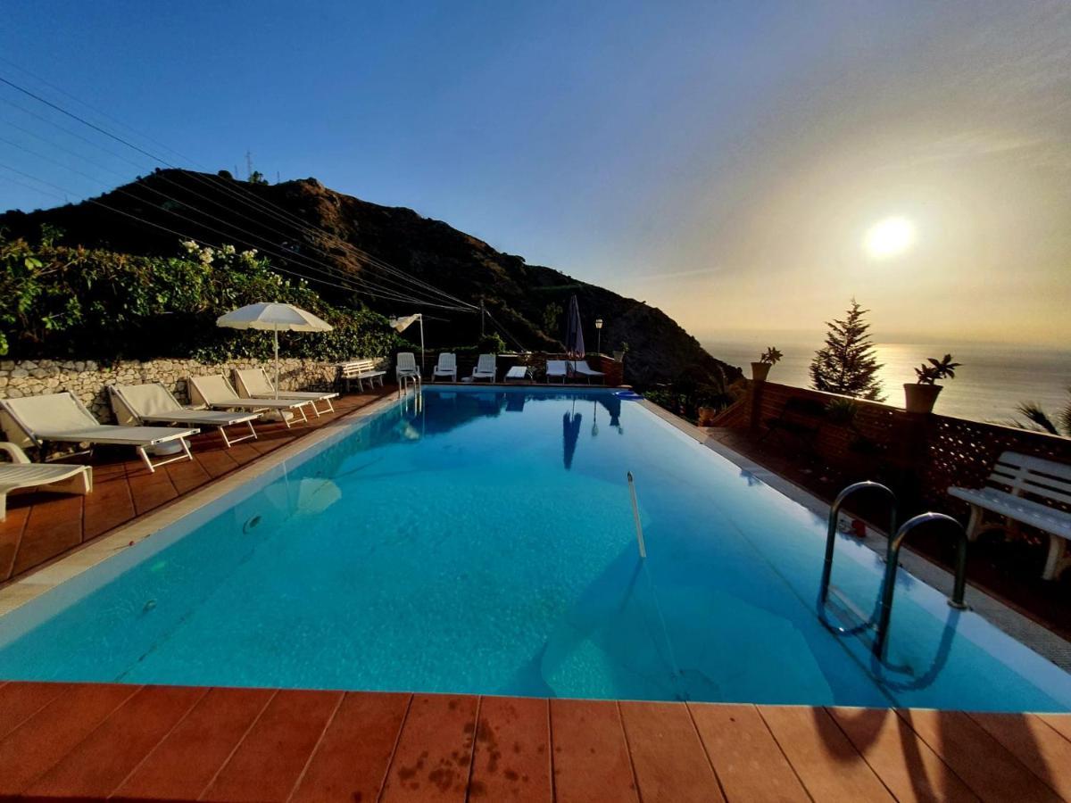 Casa Dei Sogni Taormina Bed & Breakfast Exterior foto