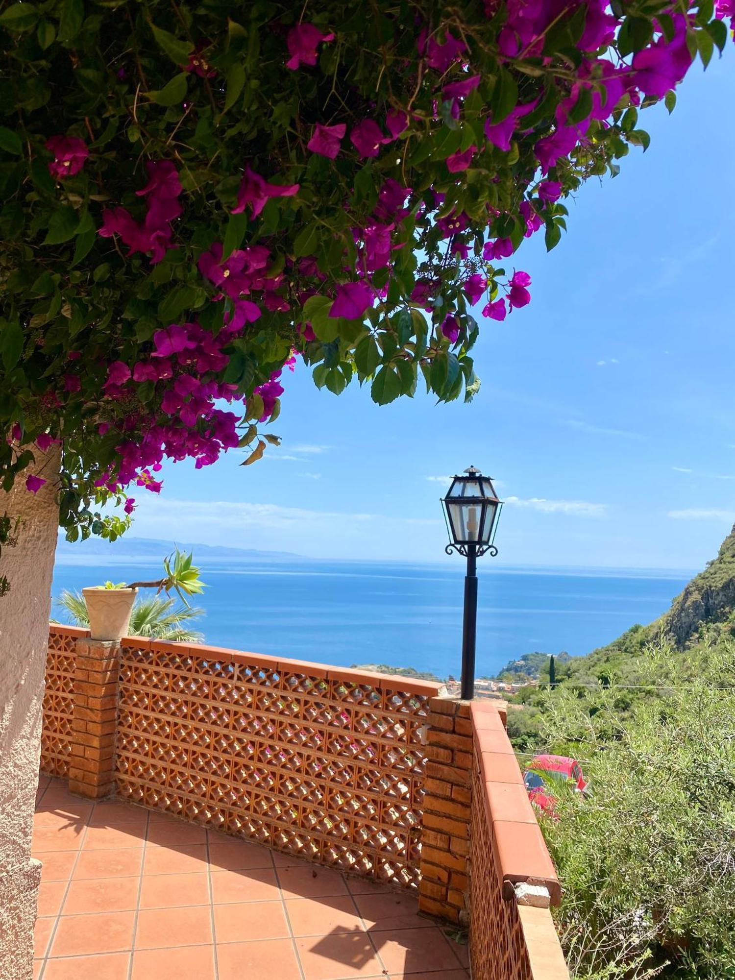 Casa Dei Sogni Taormina Bed & Breakfast Exterior foto